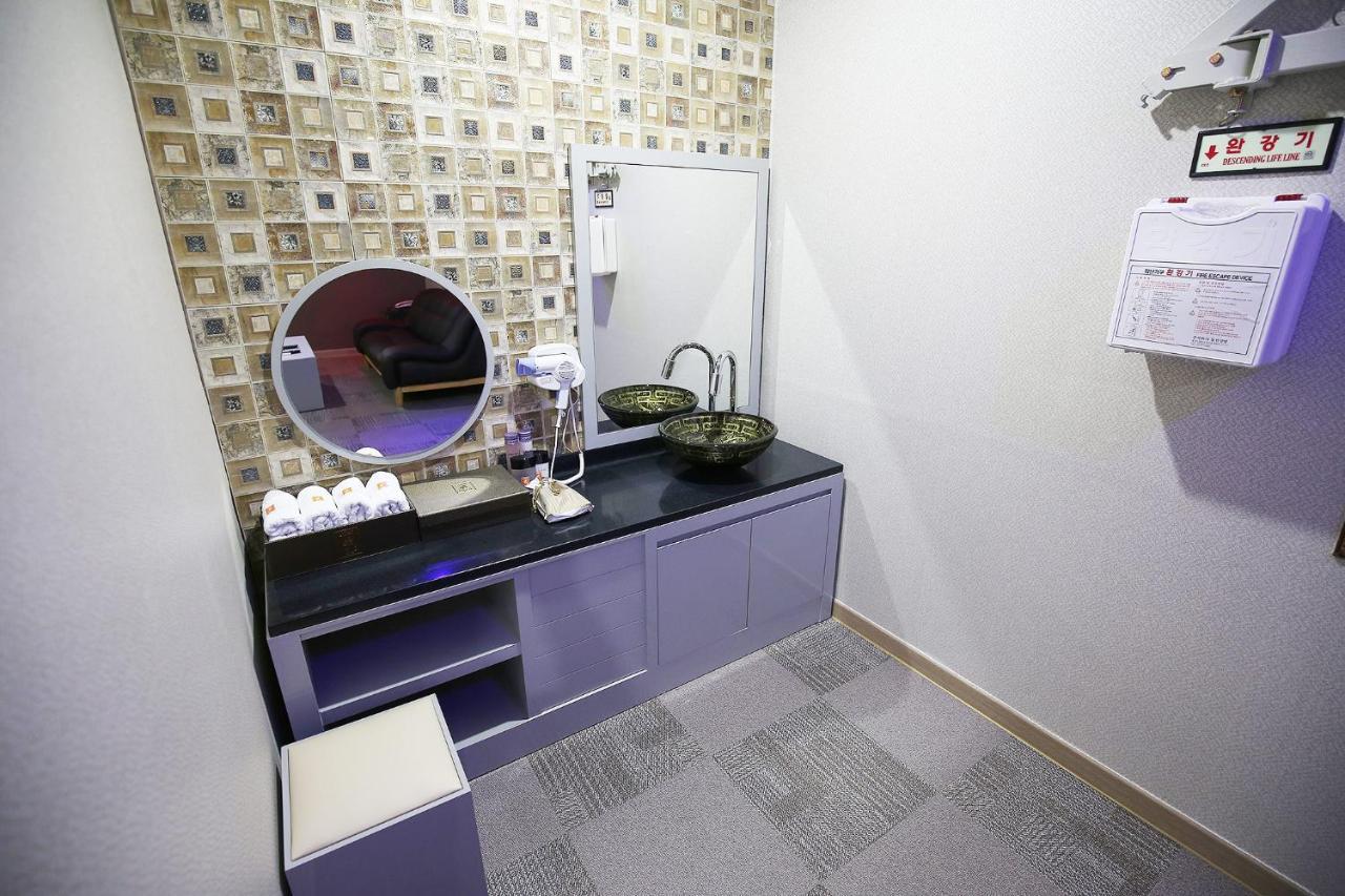 Seosan Iris Hotel מראה חיצוני תמונה