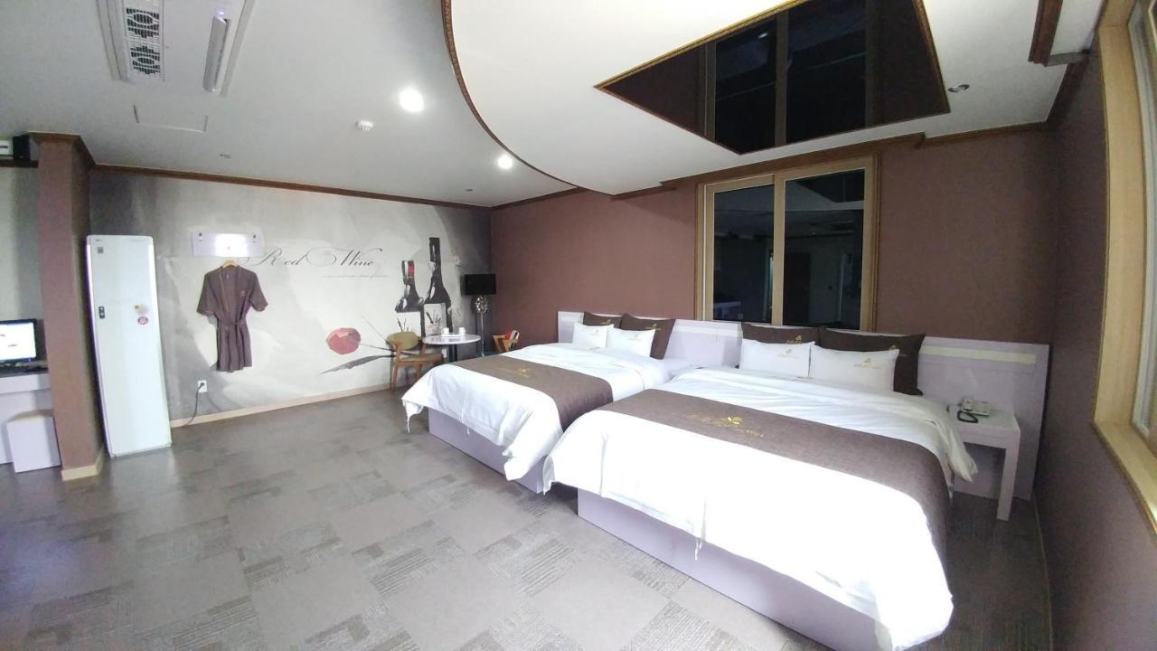 Seosan Iris Hotel מראה חיצוני תמונה
