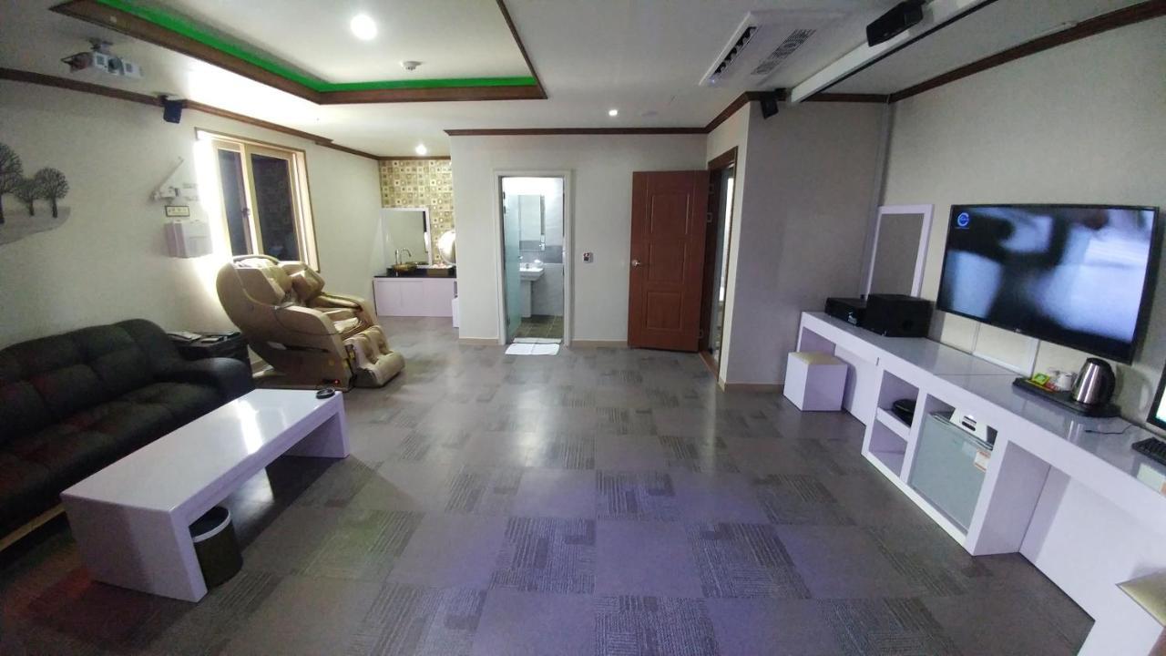 Seosan Iris Hotel מראה חיצוני תמונה