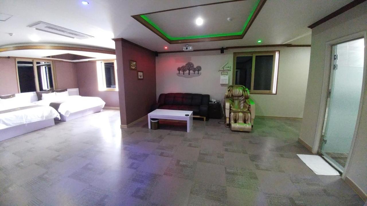 Seosan Iris Hotel מראה חיצוני תמונה