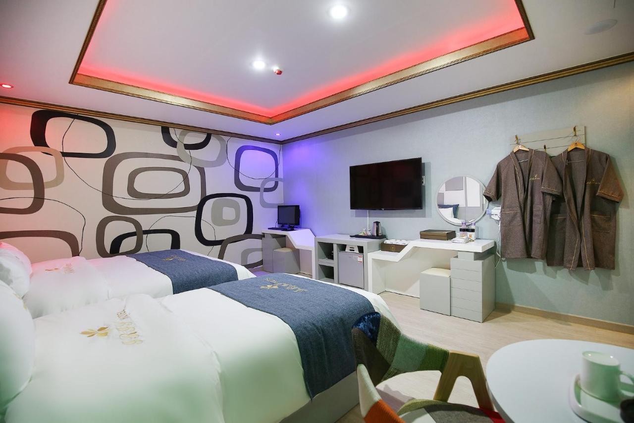 Seosan Iris Hotel מראה חיצוני תמונה