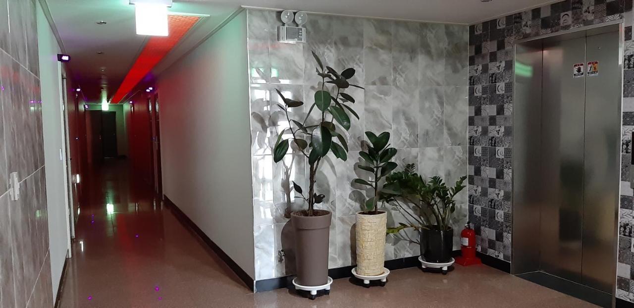 Seosan Iris Hotel מראה חיצוני תמונה